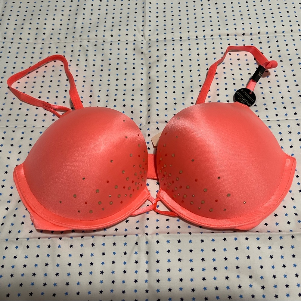 NWT Victoria’s Secret Bombshell Adds 2 Cup Bra sz 32C